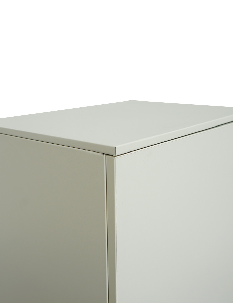 gallery-item