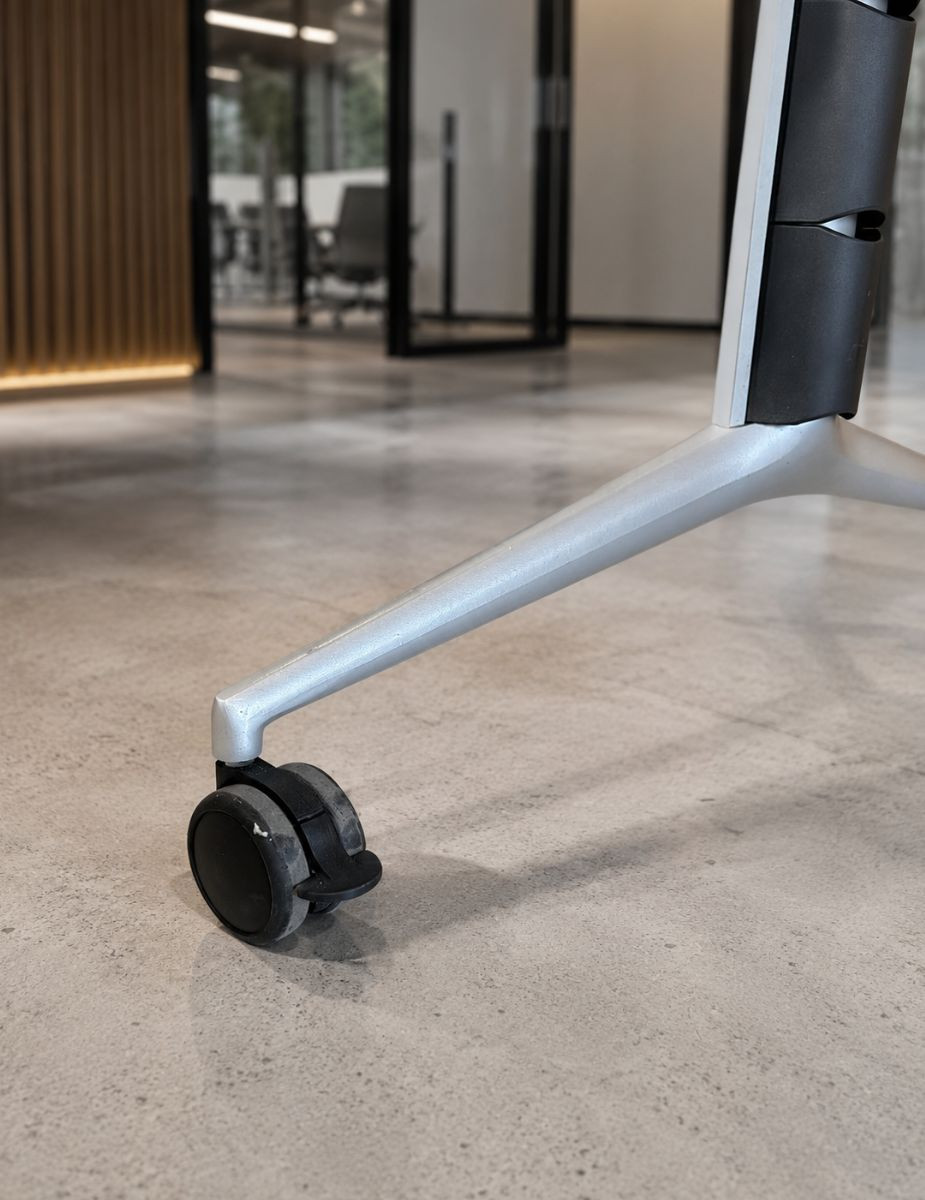gallery-item