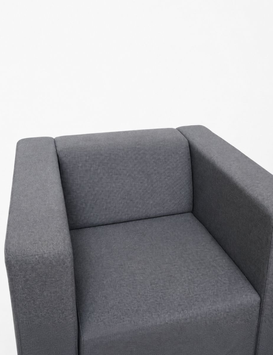 gallery-item