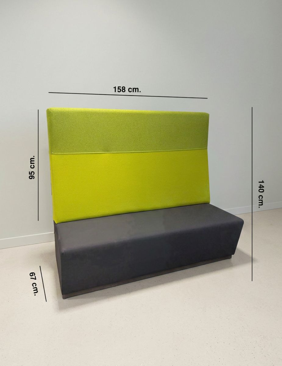 gallery-item