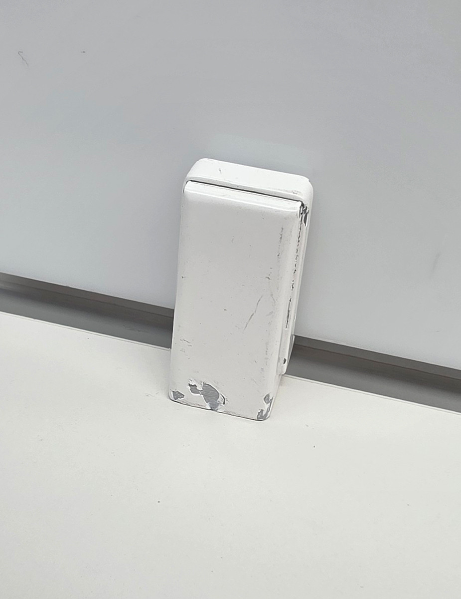 gallery-item