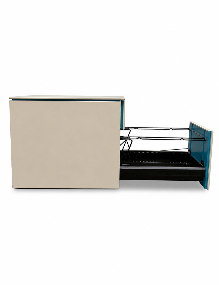 gallery-item