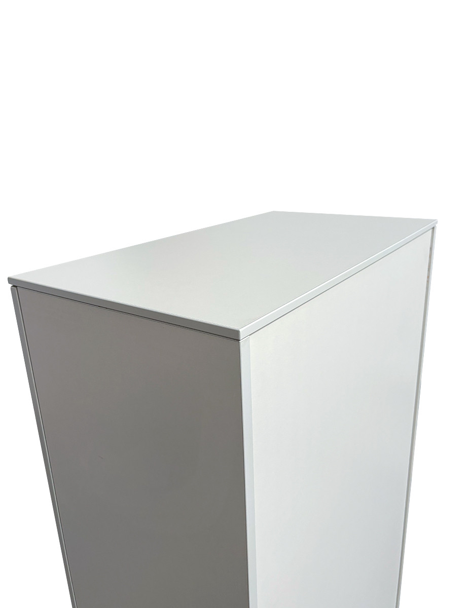 gallery-item