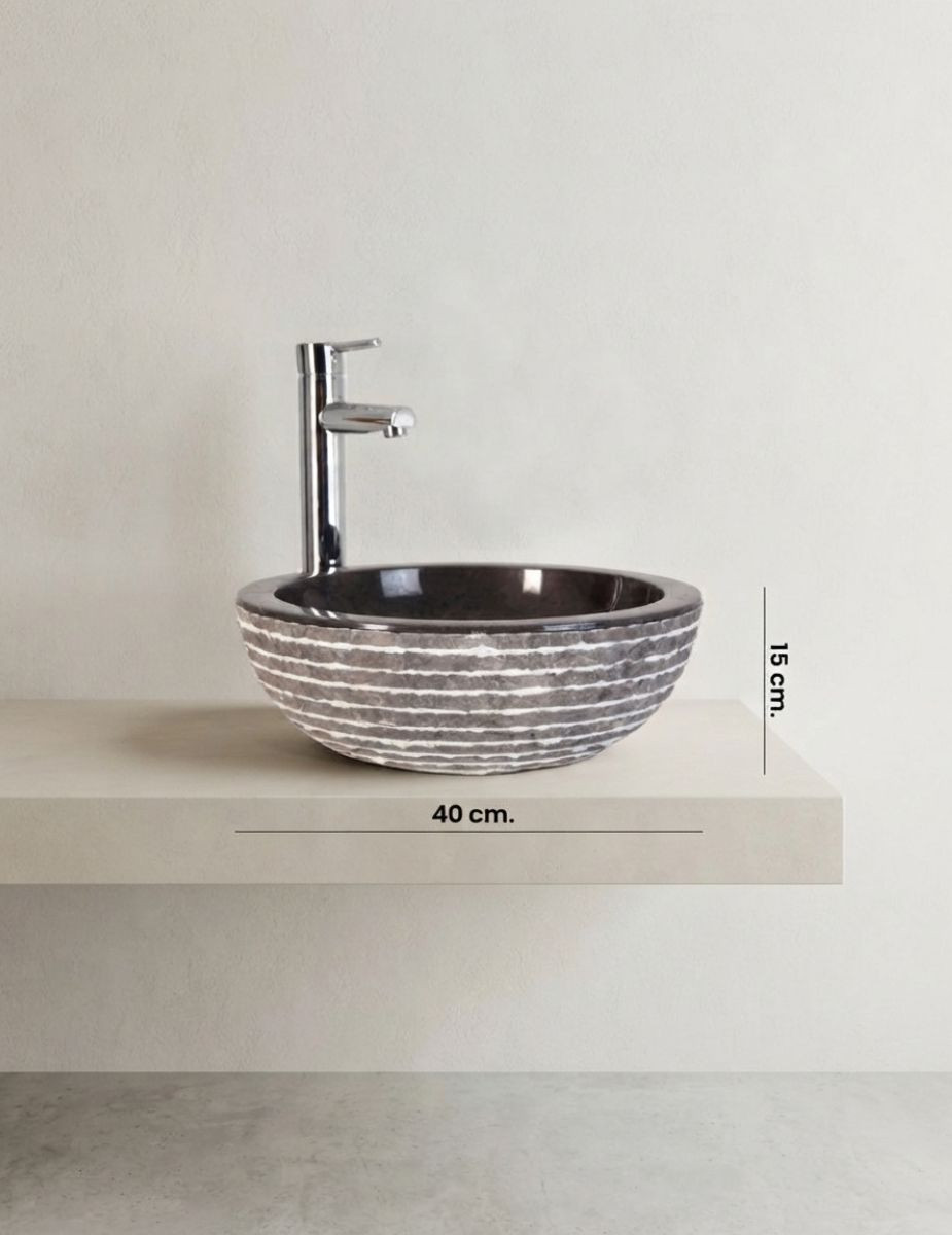 gallery-item