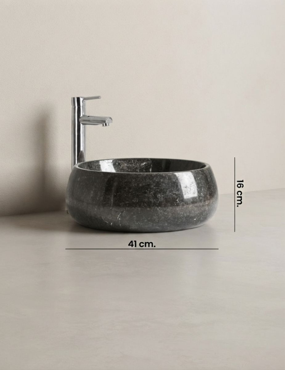 gallery-item