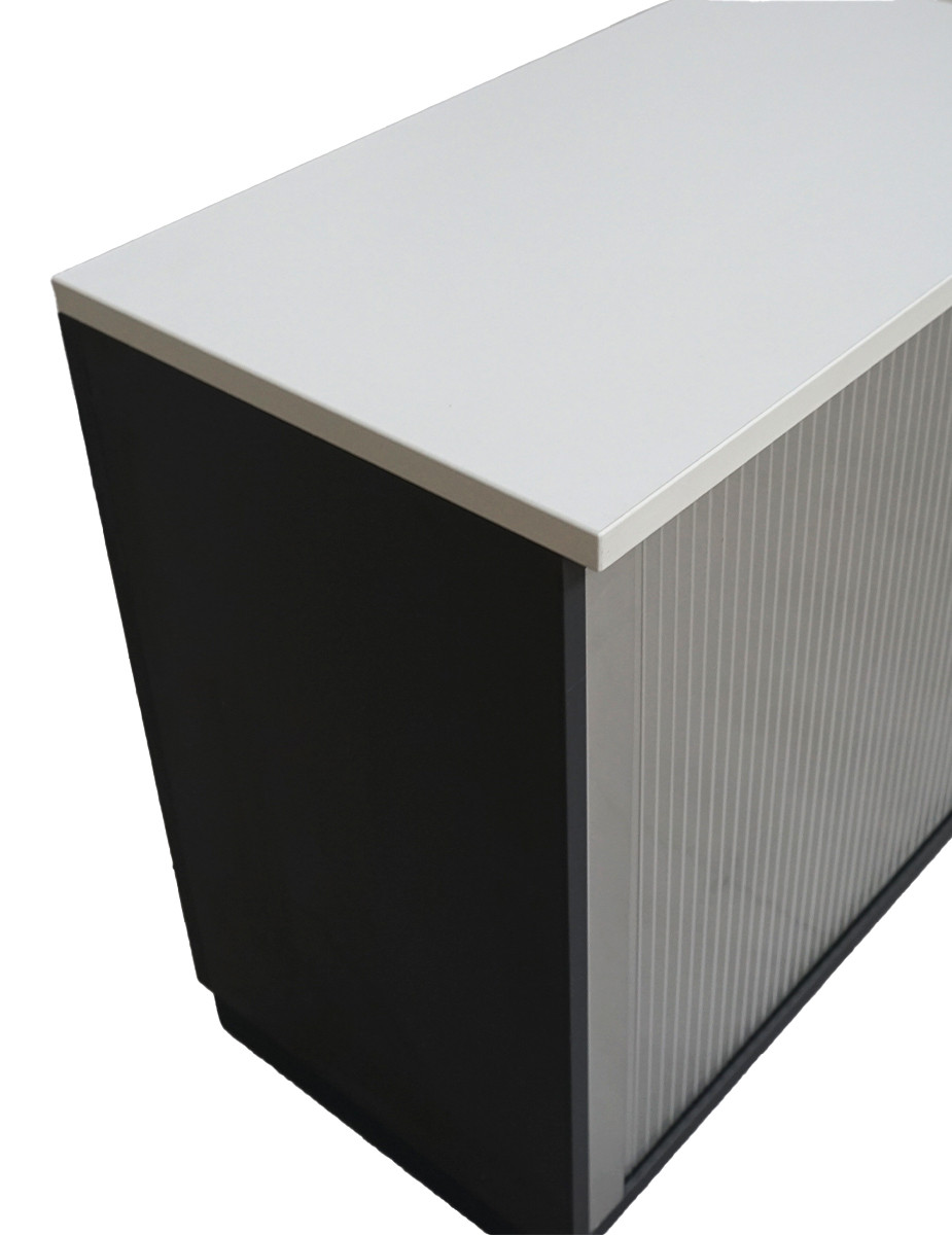 gallery-item