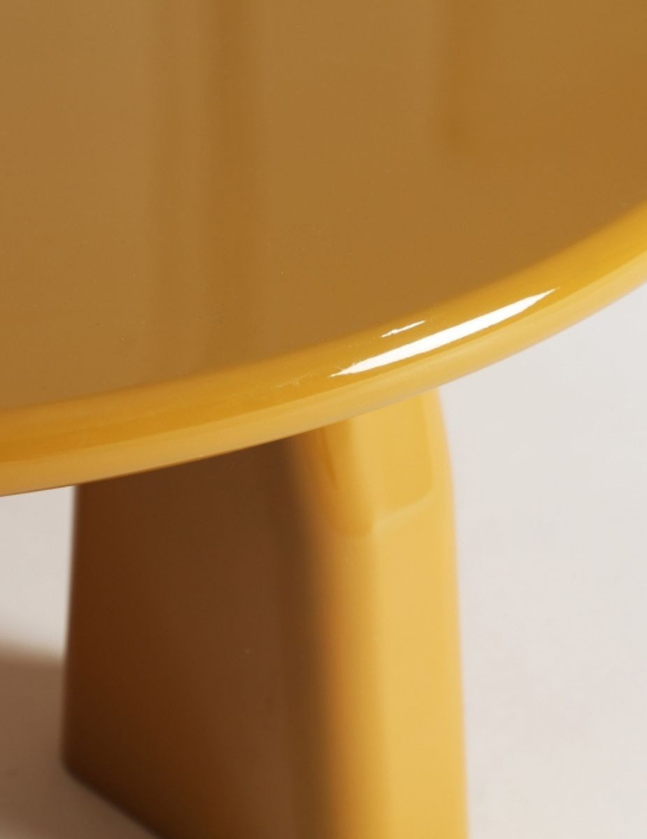 gallery-item