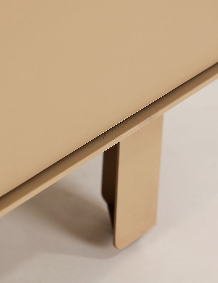 gallery-item