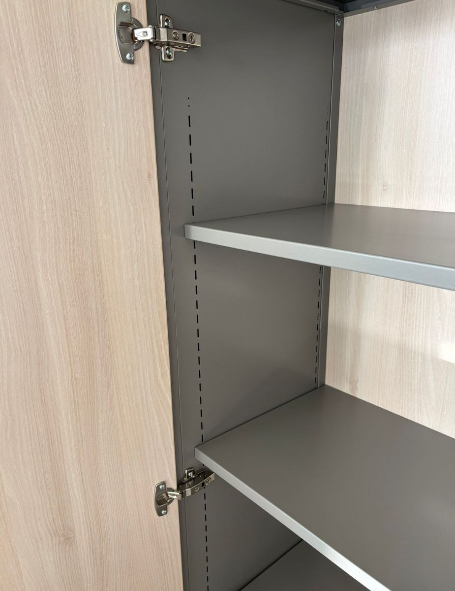 gallery-item