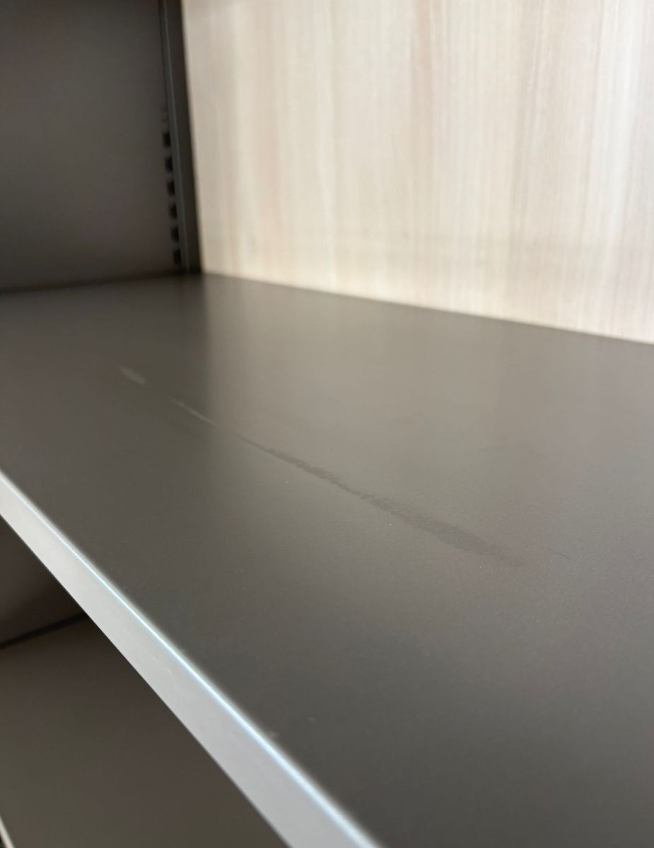 gallery-item