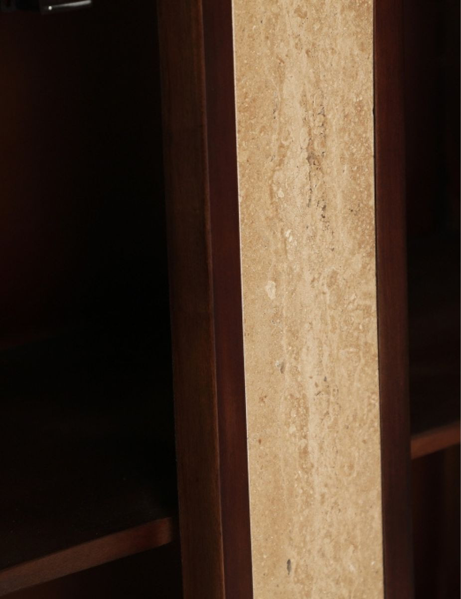 gallery-item