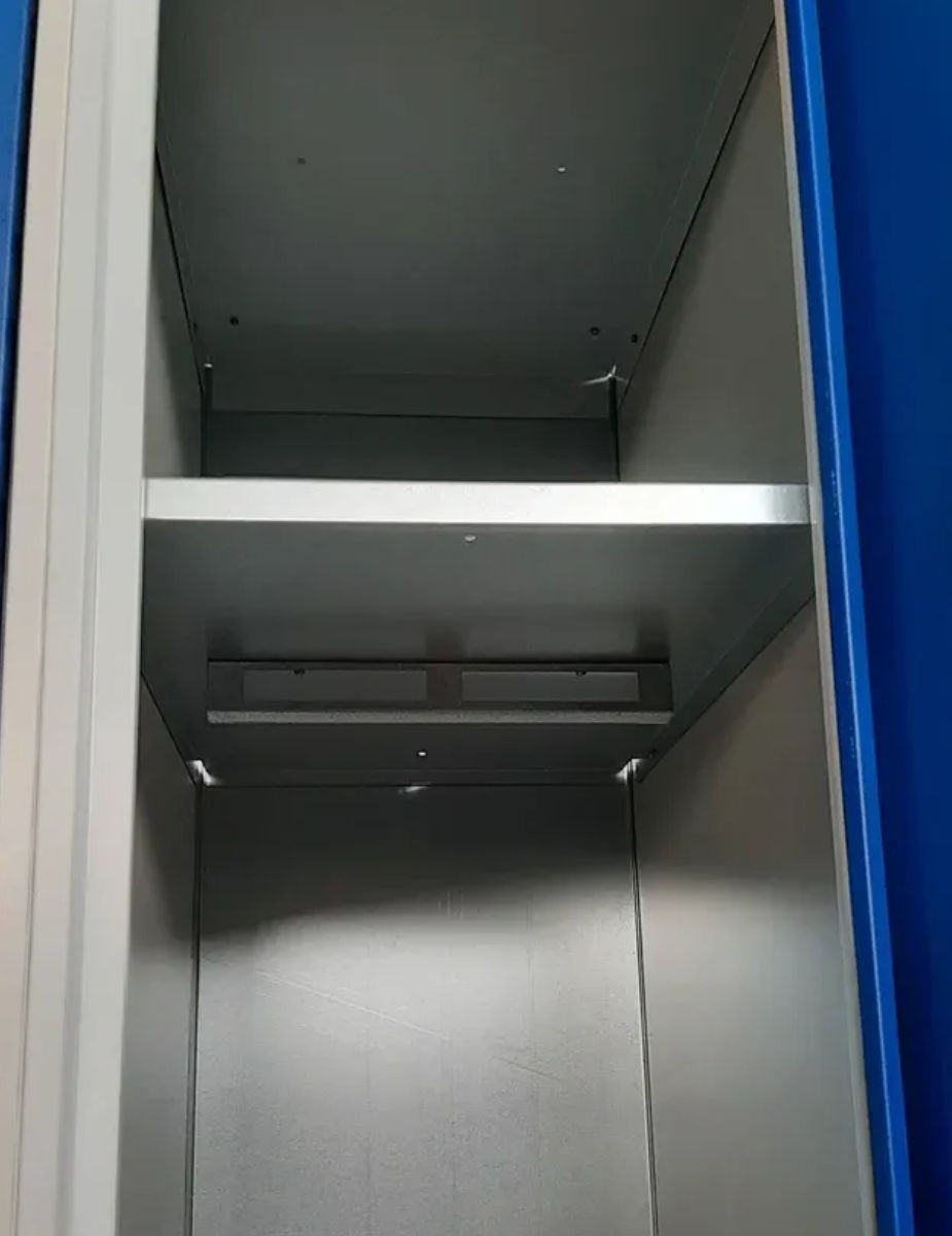 gallery-item