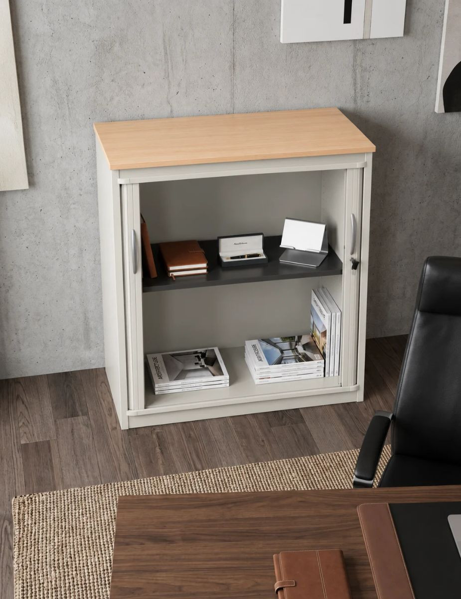 gallery-item