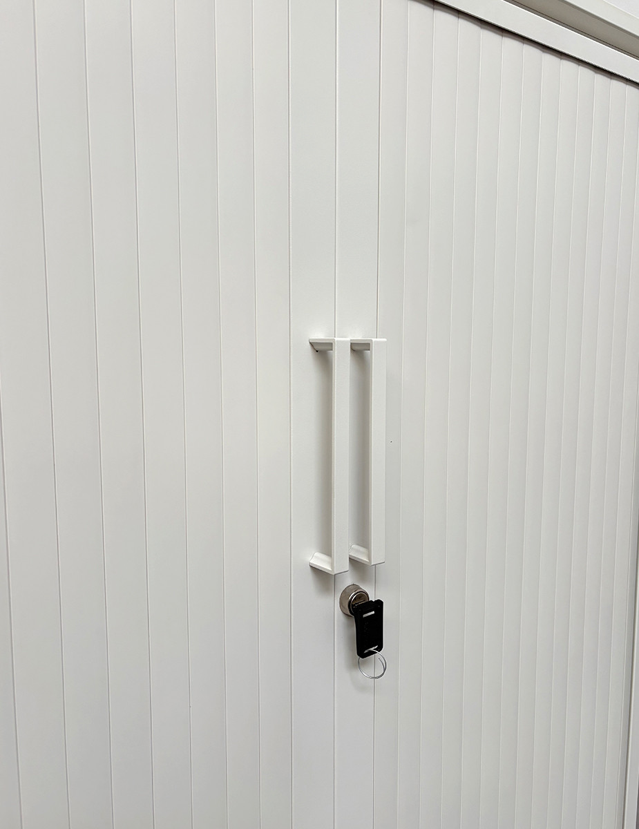 gallery-item
