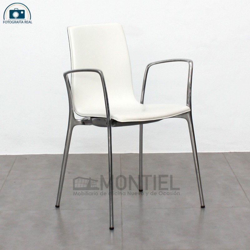 gallery-item
