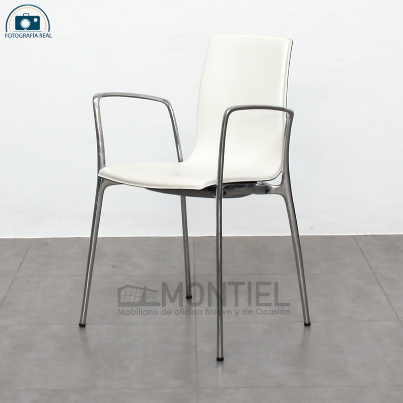 gallery-item