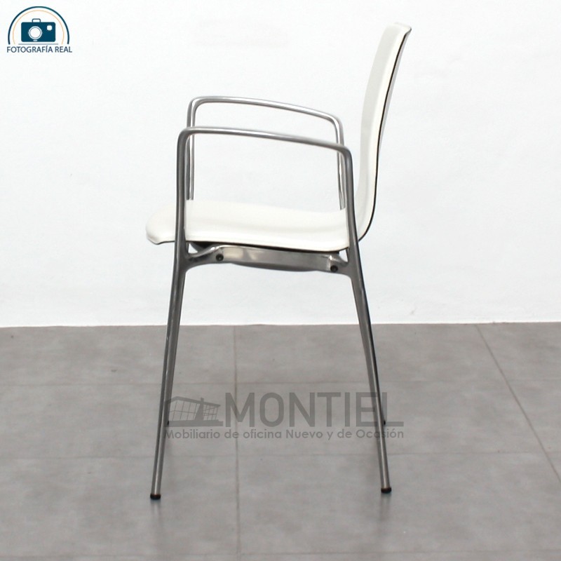 gallery-item