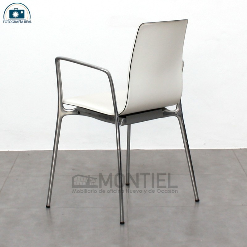 gallery-item