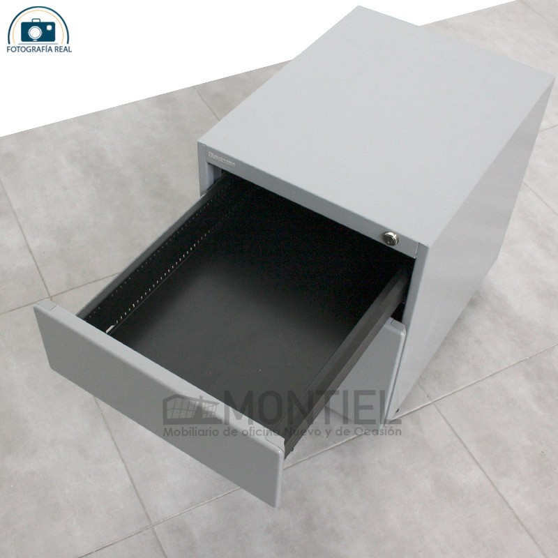gallery-item