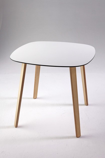 gallery-item