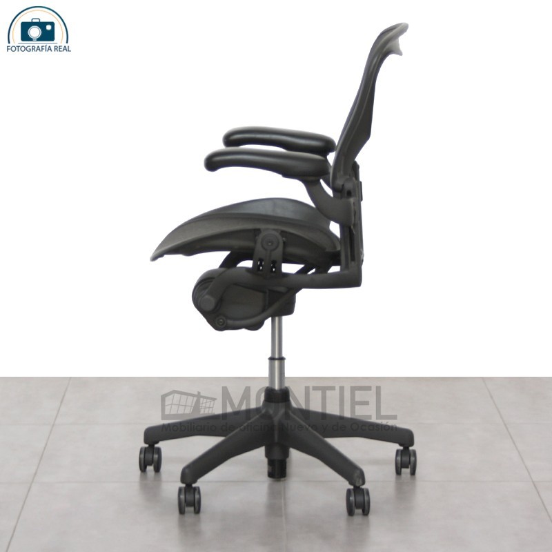 gallery-item