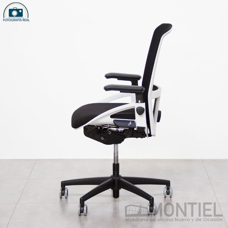 gallery-item