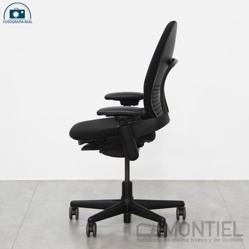 gallery-item