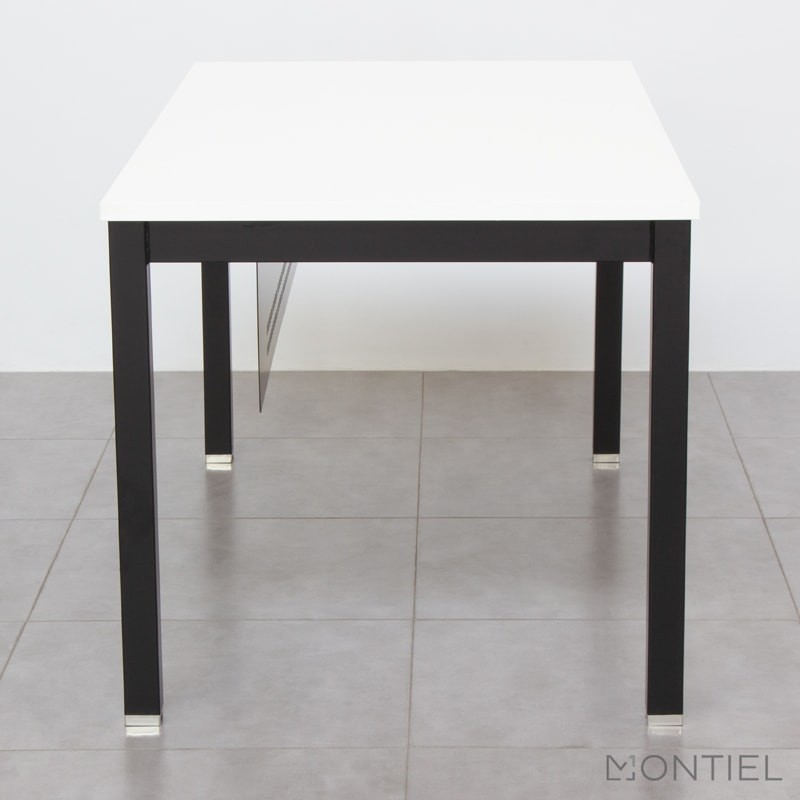 gallery-item