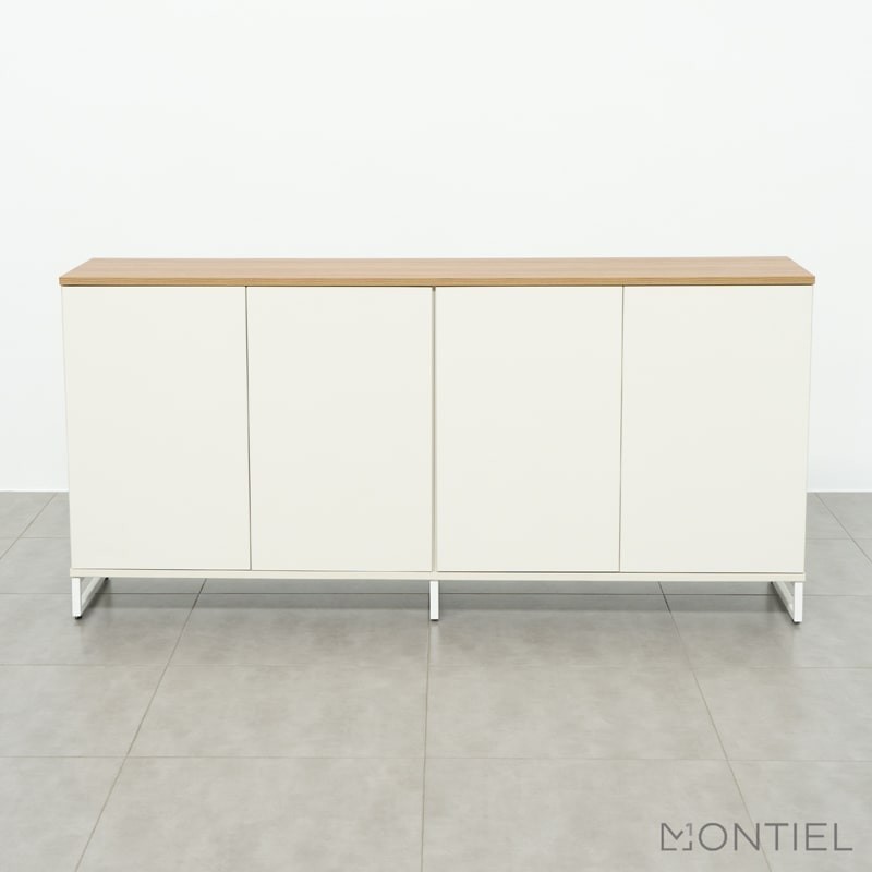 gallery-item