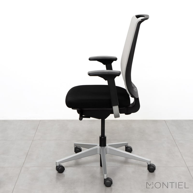 gallery-item