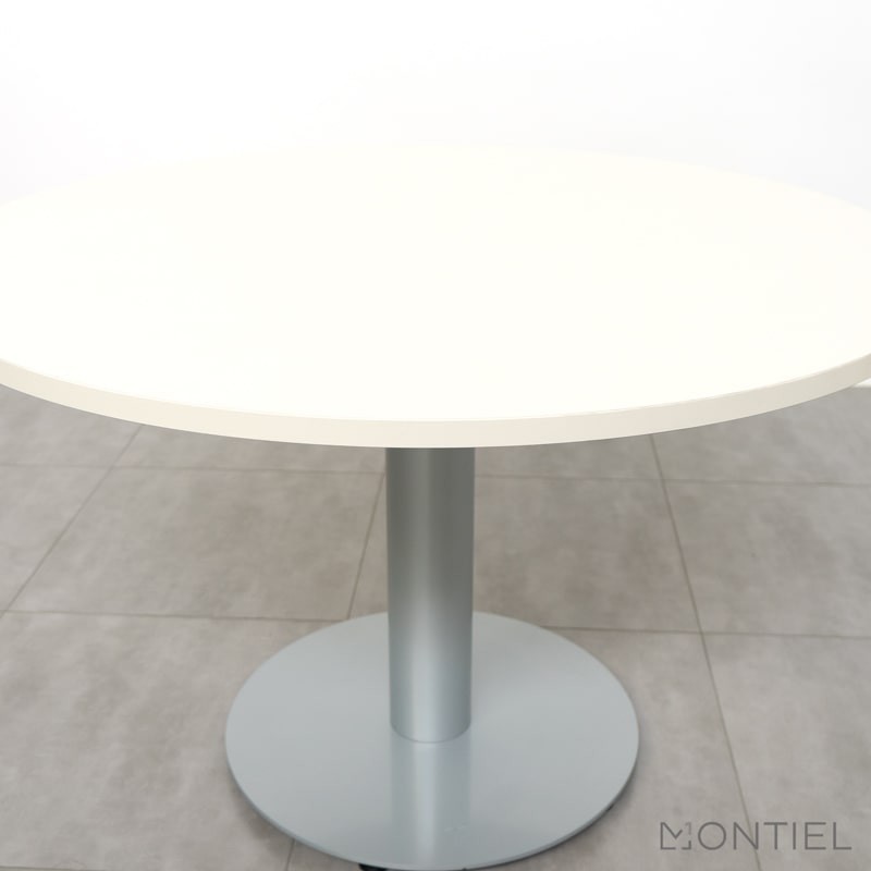 gallery-item