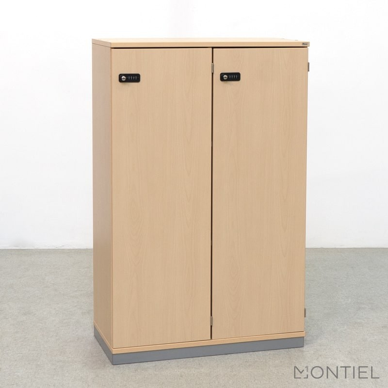 gallery-item
