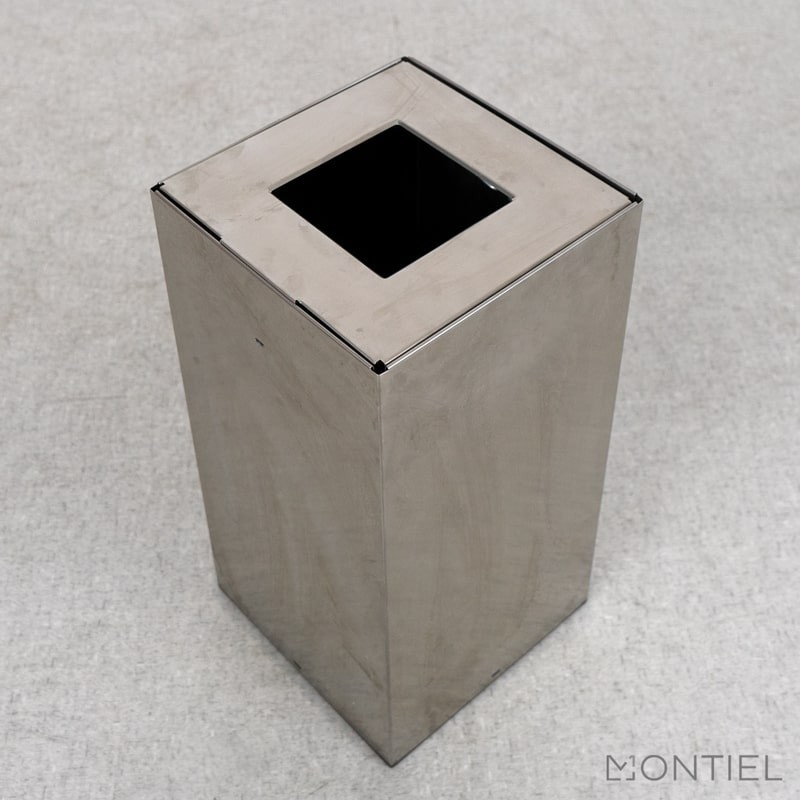 gallery-item