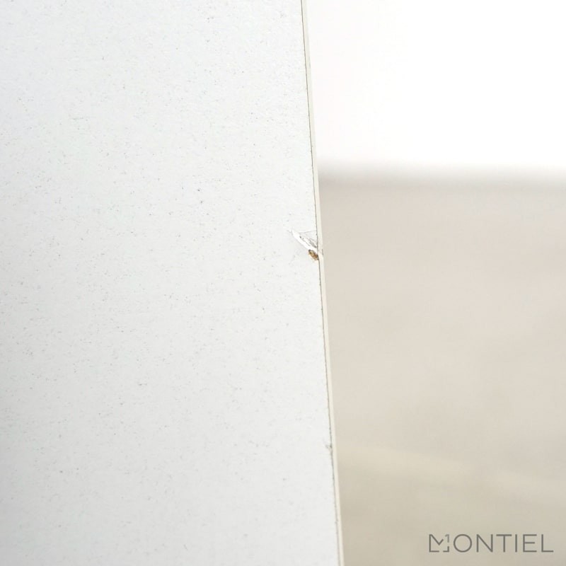 gallery-item