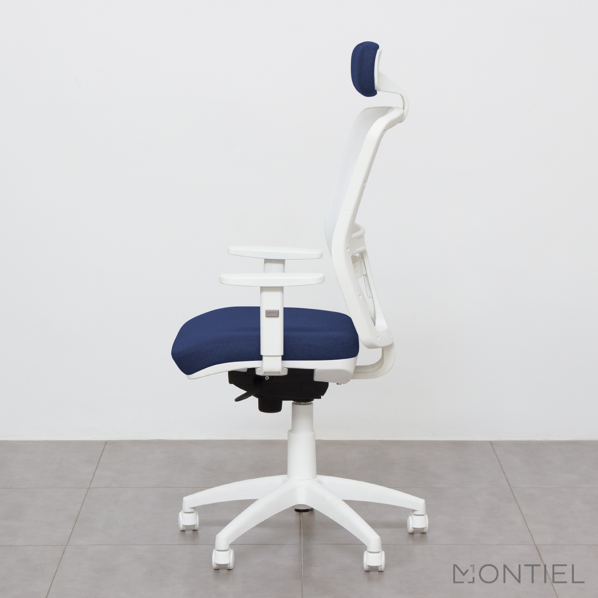 gallery-item