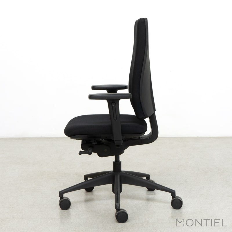 gallery-item