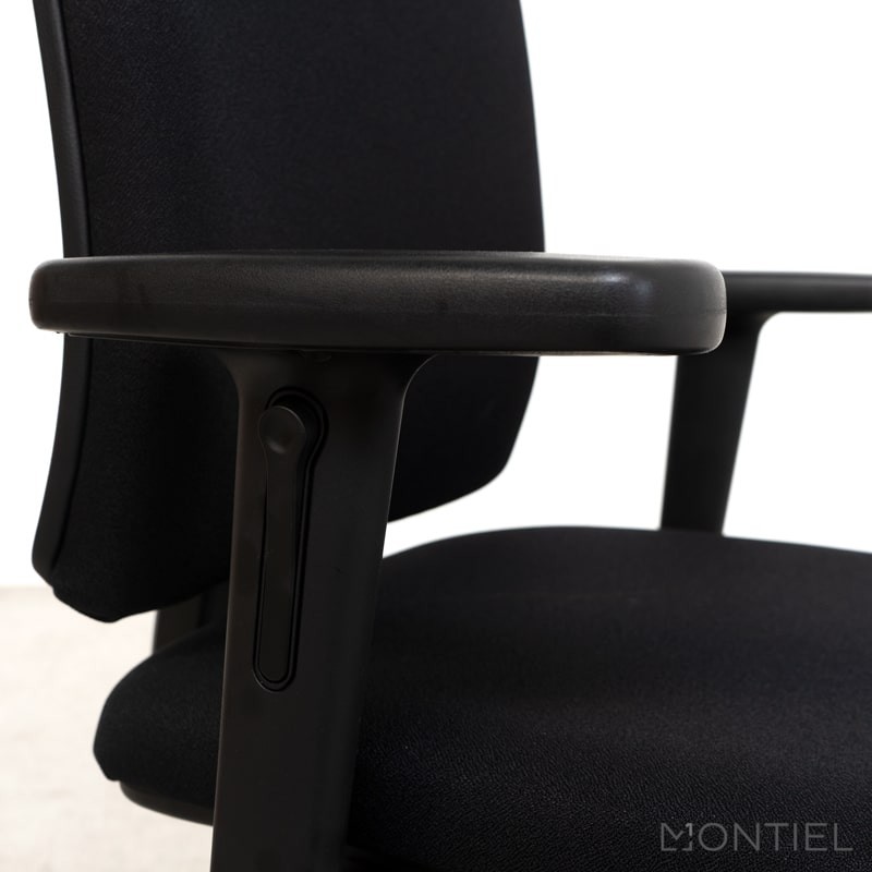 gallery-item