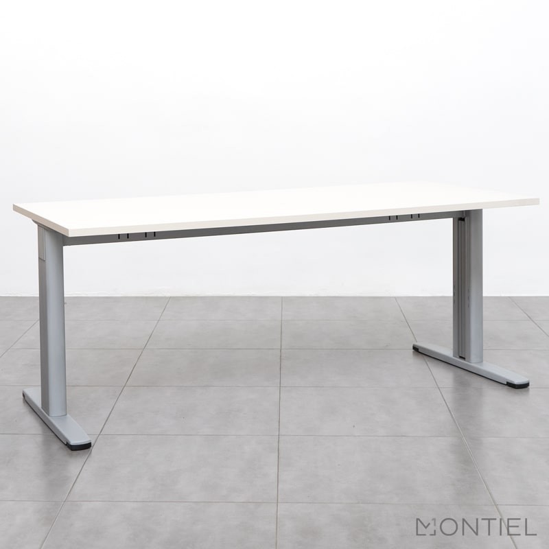gallery-item