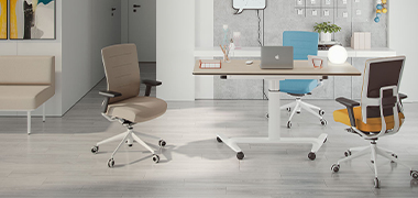 Las mesas elevables de oficina son la última tendencia