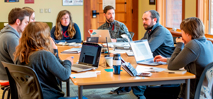 Cómo organizar actividades de team building en la oficina para fortalecer la cohesión