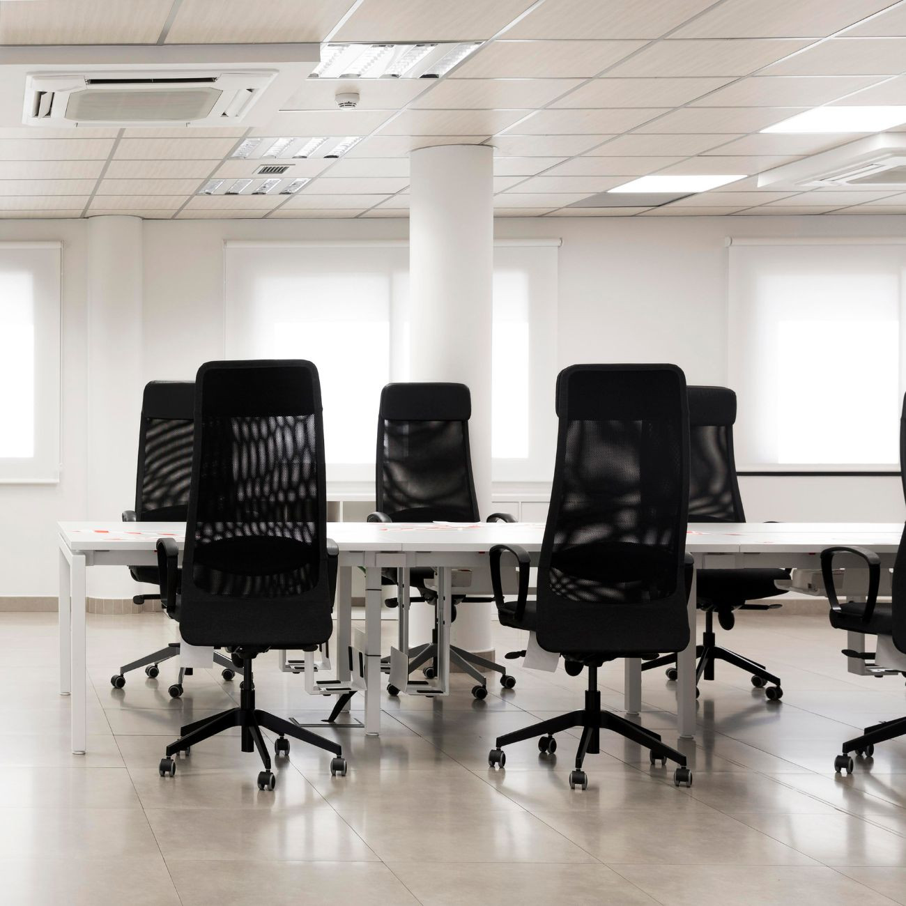 Oficinas en blanco: Tonos de Blanco para Paredes